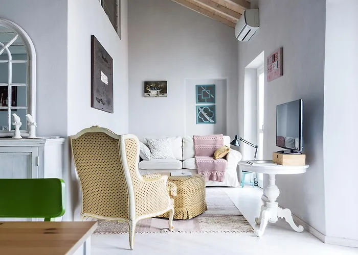 Charme And View - Bymyhomeincomo Apartman