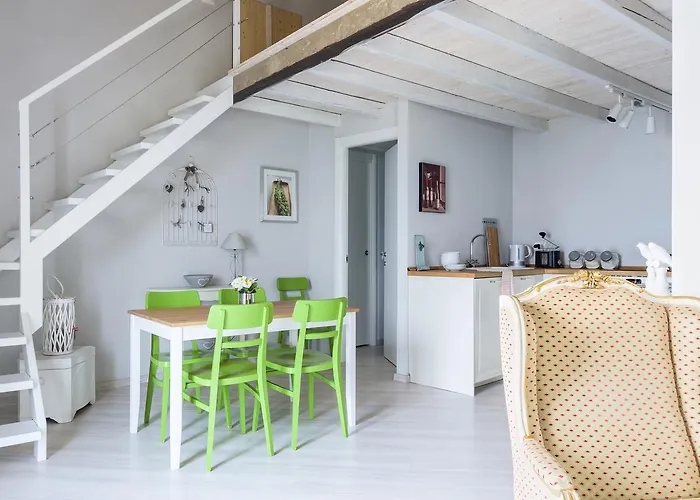 Charme And View - Bymyhomeincomo *